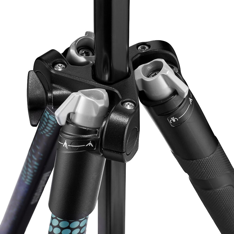 Tripié Manfrotto Element MII con Cabeza de Bola p/8kg. (Azul) MKELMII4BL-BH