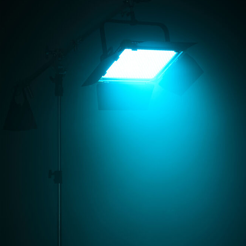 Lámpara Godox LED150RS con Aletas y Adaptador de Corriente (copia)