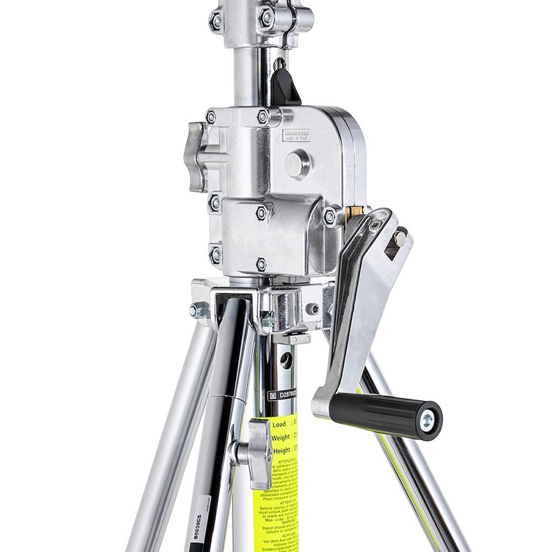 Tripié de Iluminación con Ruedas Avenger Wind Up 39 B6039CS