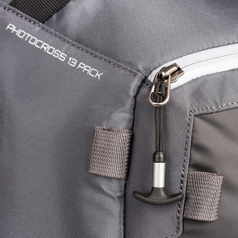 BackPack Think Tank Photocross 13 (Gris Carbón) TT426