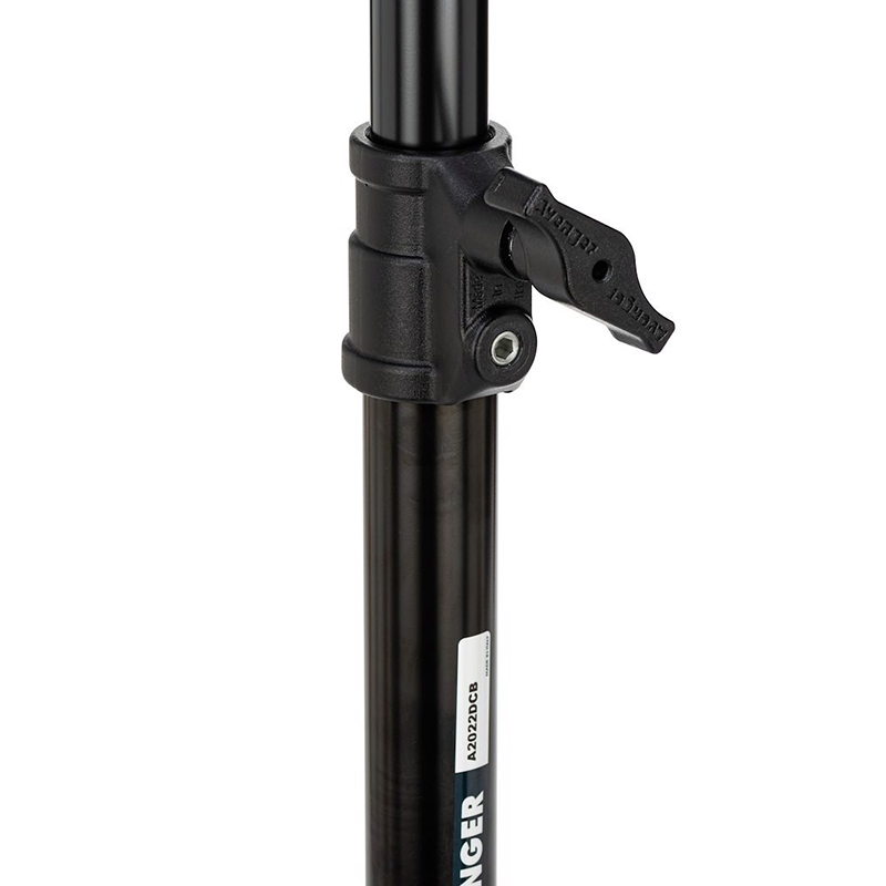 Kit Avenger con Tripié y Brazo de Iluminación A2030DCBKIT